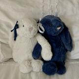(Category: ) located in . Submitted by ellxzie (Listing ID 1368496914, Image 1). Description: .