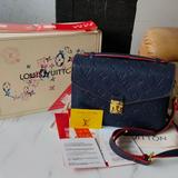 (Kategori: ) berada di . Dikirim oleh linawidi (ID iklan 1351722933, Gambar 1). Deskripsi: .
