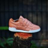 (Kategori: ) berada di . Dikirim oleh pecandusneakers_id (ID iklan 1326821116, Gambar 1). Deskripsi: .