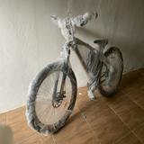 (Kategori: ) berada di . Dikirim oleh amiezahra97548 (ID iklan 1352177828, Gambar 1). Deskripsi: .