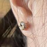 (Category: ) located in . Submitted by anjelism8 (Listing ID 1385010943, Image 1). Description: .