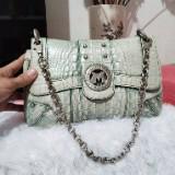 (Kategori: ) berada di . Dikirim oleh refinapanjaitan2 (ID iklan 1369995559, Gambar 1). Deskripsi: .
