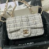 (Kategori: ) berada di . Dikirim oleh by.pearls (ID iklan 1380094627, Gambar 1). Deskripsi: .