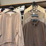 (Kategori: ) berada di . Dikirim oleh thriftnaa_ (ID iklan 1375979863, Gambar 1). Deskripsi: .