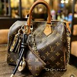 (Kategori: ) berada di . Dikirim oleh look_mybags (ID iklan 1381952710, Gambar 1). Deskripsi: .