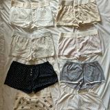 (Category: ) located in . Submitted by sofiesclosetfinds (Listing ID 1380560598, Image 1). Description: .