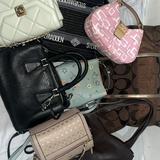 (Kategori: ) berada di . Dikirim oleh bagscollection.tierra (ID iklan 1386774987, Gambar 1). Deskripsi: .