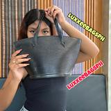 (Category: ) located in . Submitted by luxxeebags.ph (Listing ID 1386087857, Image 1). Description: .