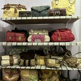 (Kategori: ) berada di . Dikirim oleh zayanthrift (ID iklan 1382844976, Gambar 1). Deskripsi: .