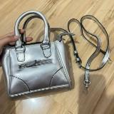 (Kategori: ) berada di . Dikirim oleh maubarumaupreloved (ID iklan 1383263752, Gambar 1). Deskripsi: .