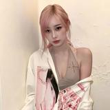 （分類：）位於 。 由 kpop_.shoppe 提交（商品編號 1381053783，圖片 1）。簡介： 。