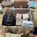 (Kategori: ) berada di . Dikirim oleh shoppingyuk__ (ID iklan 1385056241, Gambar 1). Deskripsi: .