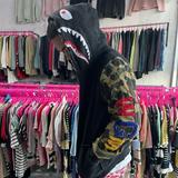 (Category: ) located in . Submitted by mzonethrifts (Listing ID 1444517898, Image 1). Description: .