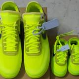 (Category: ) located in . Submitted by collector_sneakers (Listing ID 1456692469, Image 1). Description: .