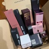 (Category: ) located in . Submitted by sofeasmakeupdrawer (Listing ID 1457982636, Image 1). Description: .