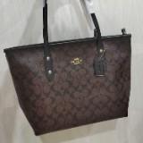 (Category: ) located in . Submitted by authentic_coach_mk_bag_murah2 (Listing ID 1461012357, Image 1). Description: .