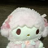 (Category: ) located in . Submitted by twinklelittlestar_895 (Listing ID 1463011774, Image 1). Description: .