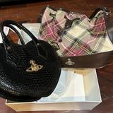(Category: ) located in . Submitted by alanascloset1 (Listing ID 1470232888, Image 1). Description: .